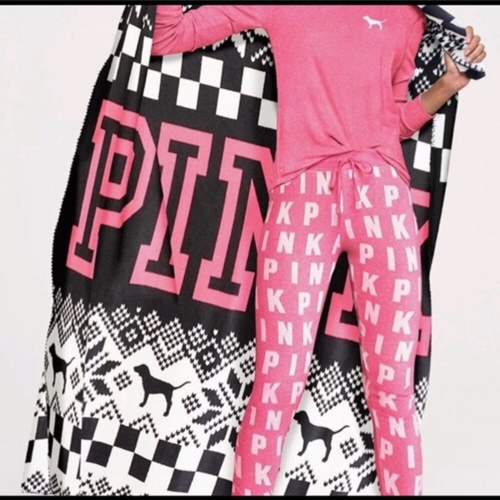 PINK NEW VICTORIA SECRET SOFT BLANKET